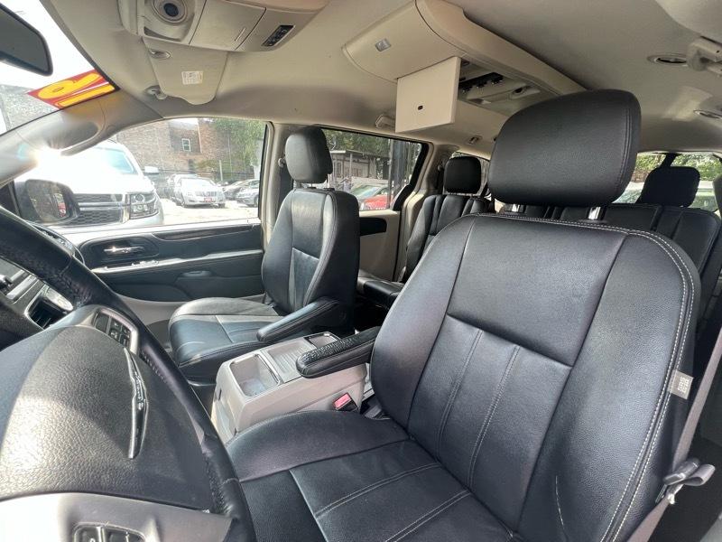 Chrysler Town & Country Touring 2016