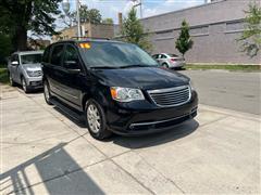 2016 Chrysler Town & Country 