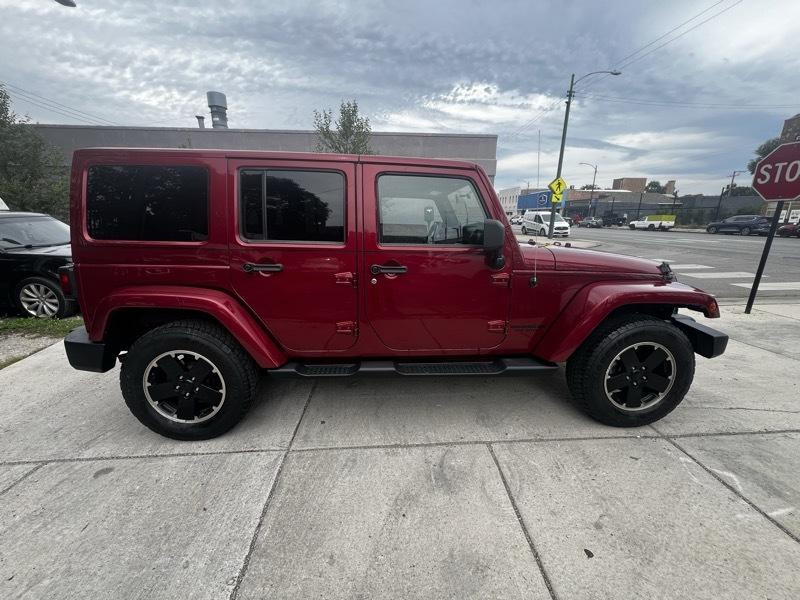 Jeep Wrangler Unlimited Sahara 4WD 2012