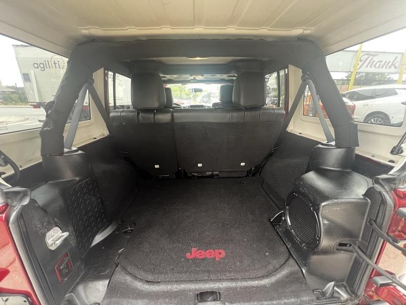Jeep Wrangler Unlimited Sahara 4WD 2012