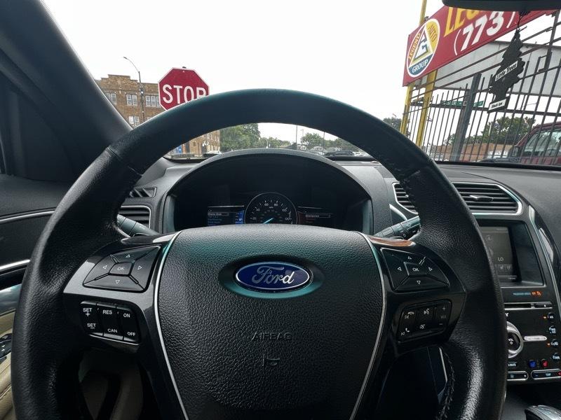 Ford Explorer Limited 4WD 2016