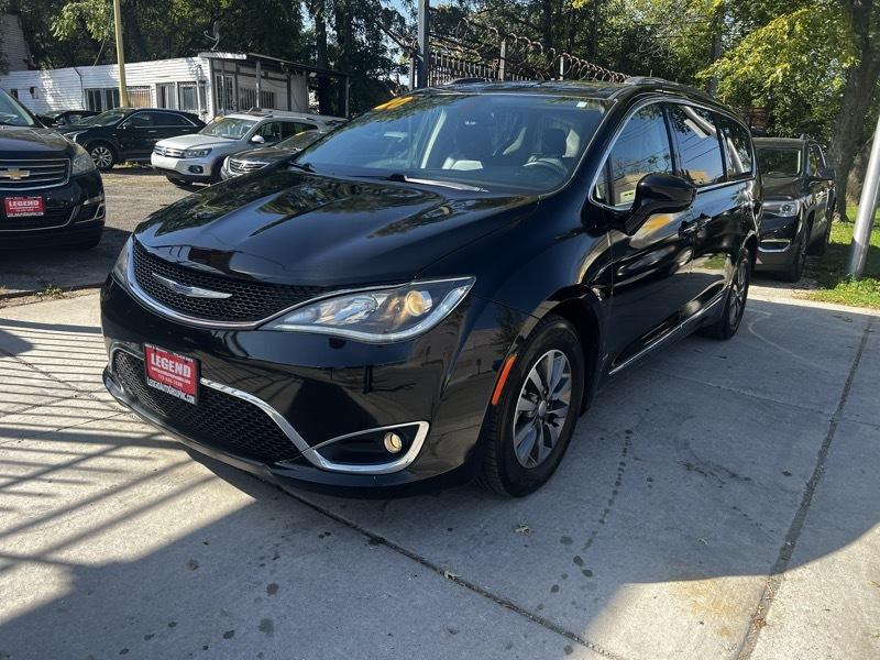 Chrysler Pacifica Touring-L Plus 2020