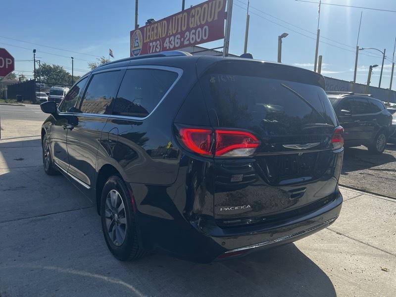 Chrysler Pacifica Touring-L Plus 2020
