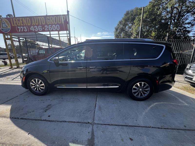 Chrysler Pacifica Touring-L Plus 2020