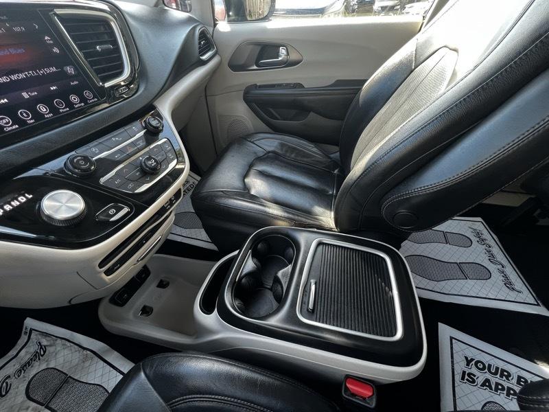 Chrysler Pacifica Touring-L Plus 2020