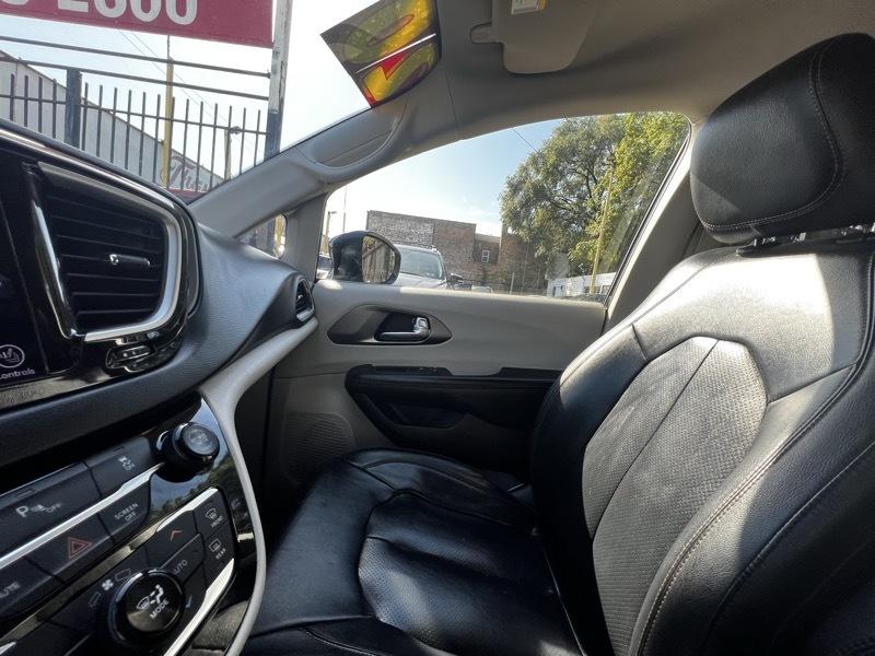 Chrysler Pacifica Touring-L Plus 2020