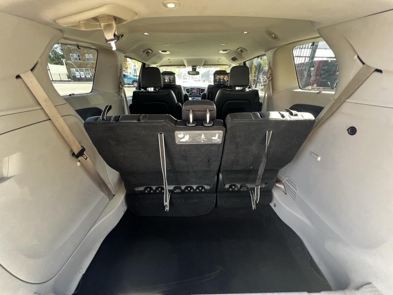 Chrysler Pacifica Touring-L Plus 2020