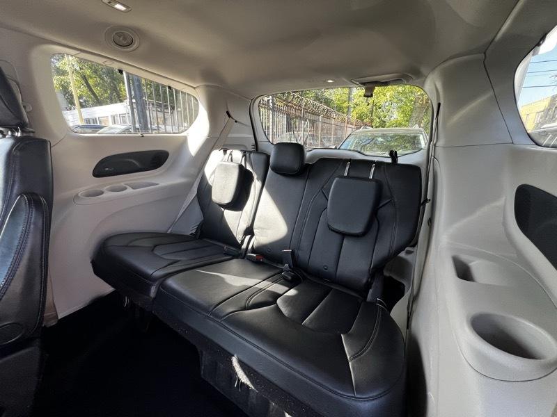 Chrysler Pacifica Touring-L Plus 2020