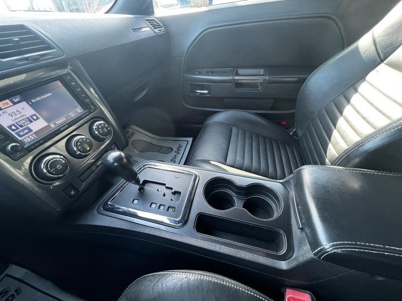 Dodge Challenger SXT 2012