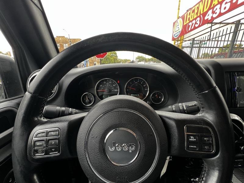 Jeep Wrangler Unlimited Sahara 4WD 2014