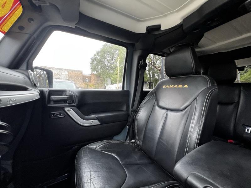 Jeep Wrangler Unlimited Sahara 4WD 2014