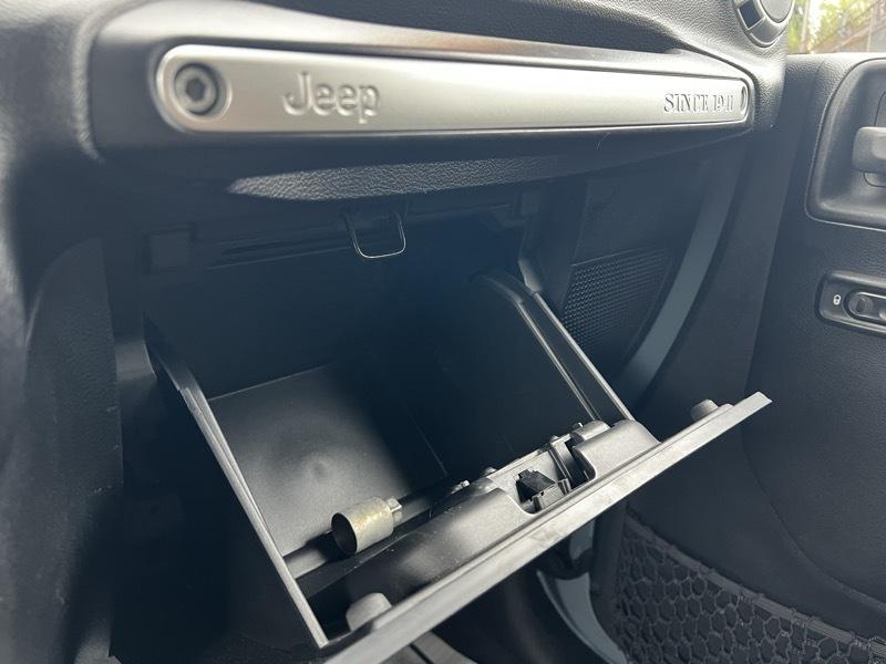 Jeep Wrangler Unlimited Sahara 4WD 2014