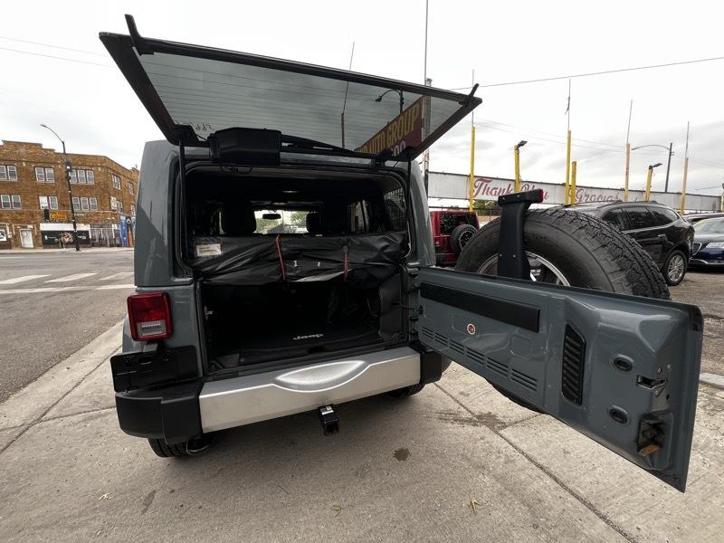 Jeep Wrangler Unlimited Sahara 4WD 2014