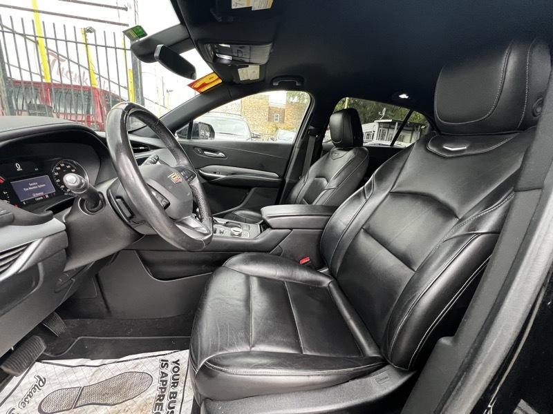 Cadillac XT4 Premium Luxury AWD 2019