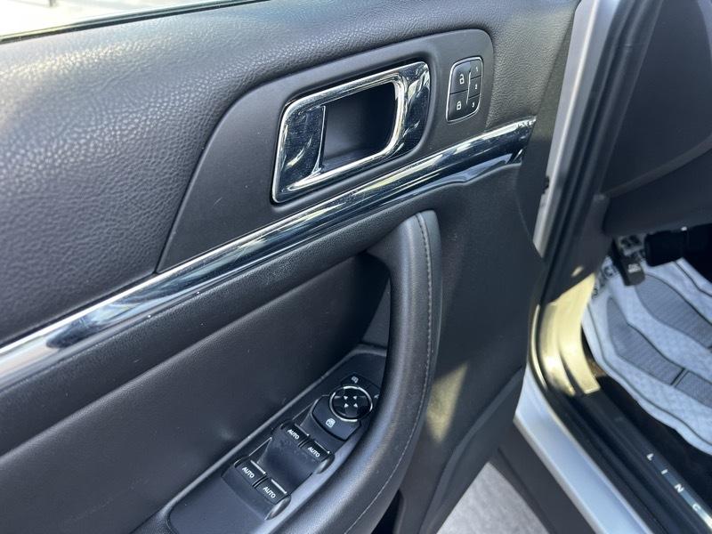 Lincoln MKS AWD 2013