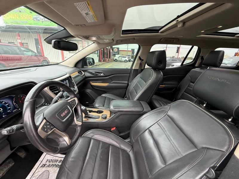GMC Acadia Denali AWD 2017
