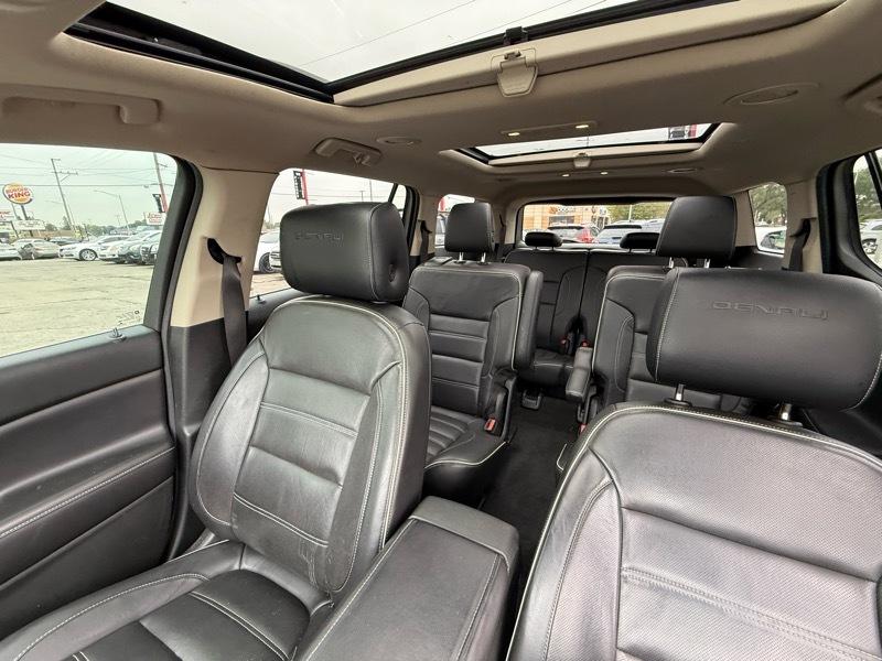 GMC Acadia Denali AWD 2017