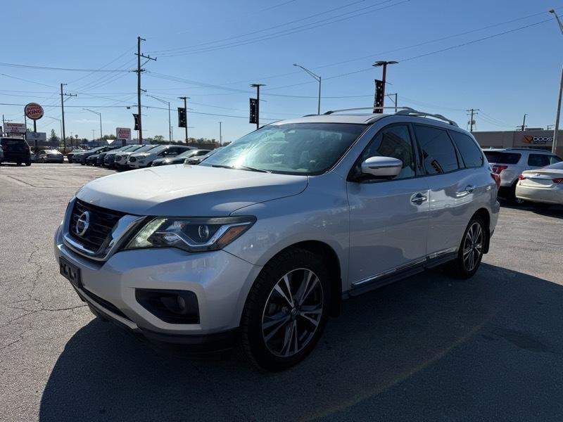 Nissan Pathfinder Platinum 2WD 2017