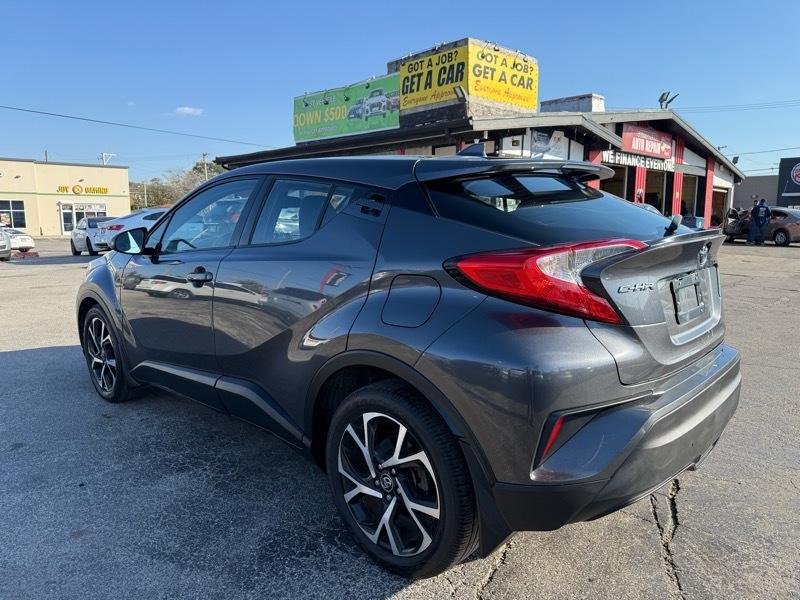 Toyota C-HR XLE 2018