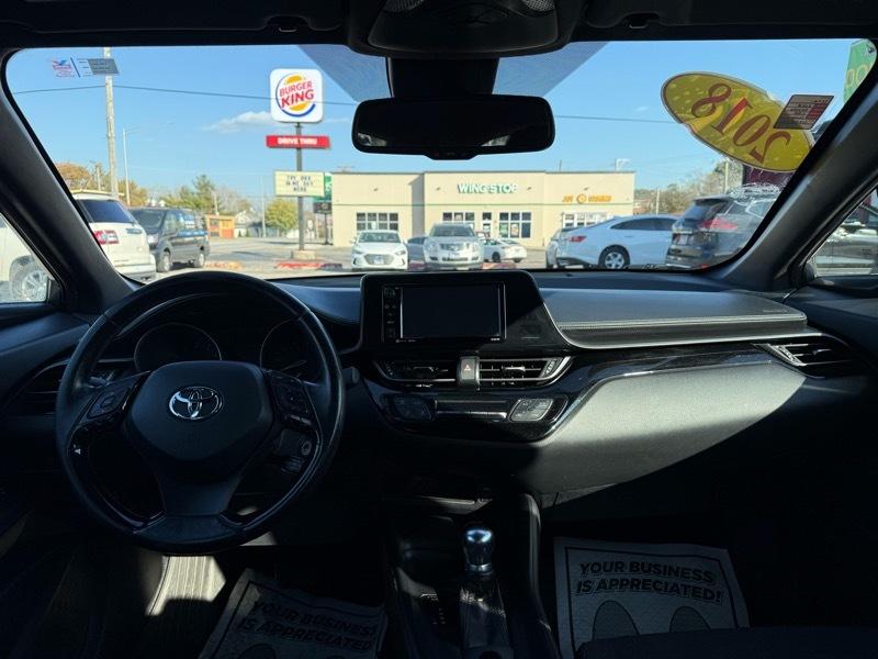 Toyota C-HR XLE 2018
