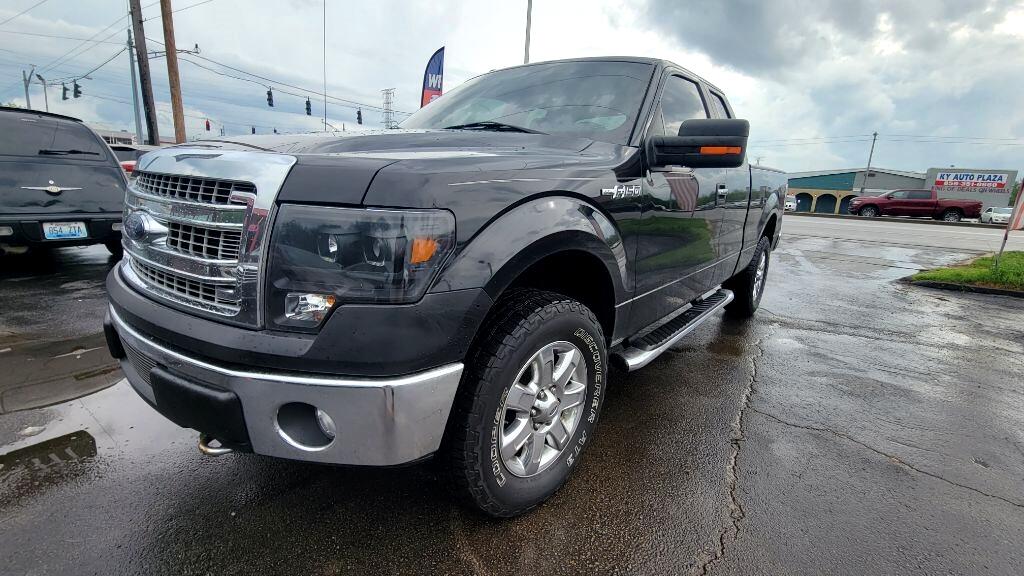 Ford F-150 XL SuperCab 8-ft. Bed 4WD 2013