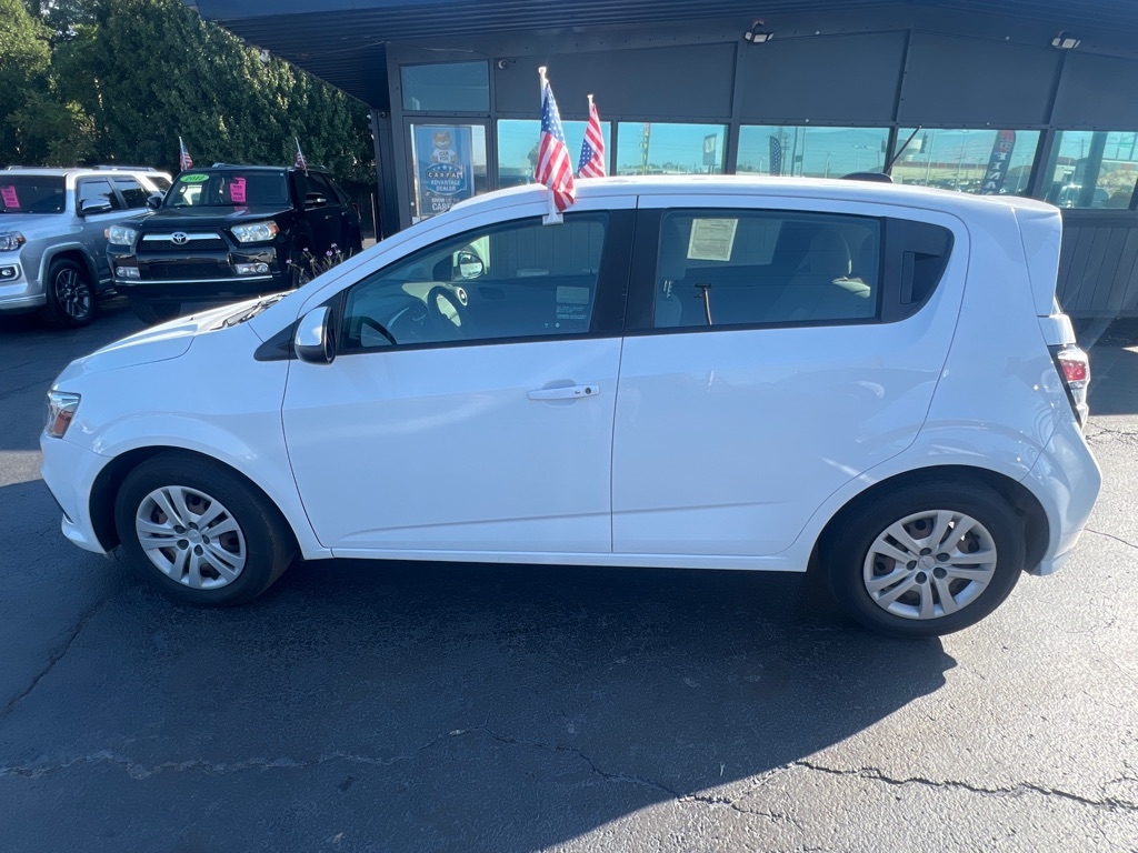 2020 Chevrolet Sonic LT photo 7