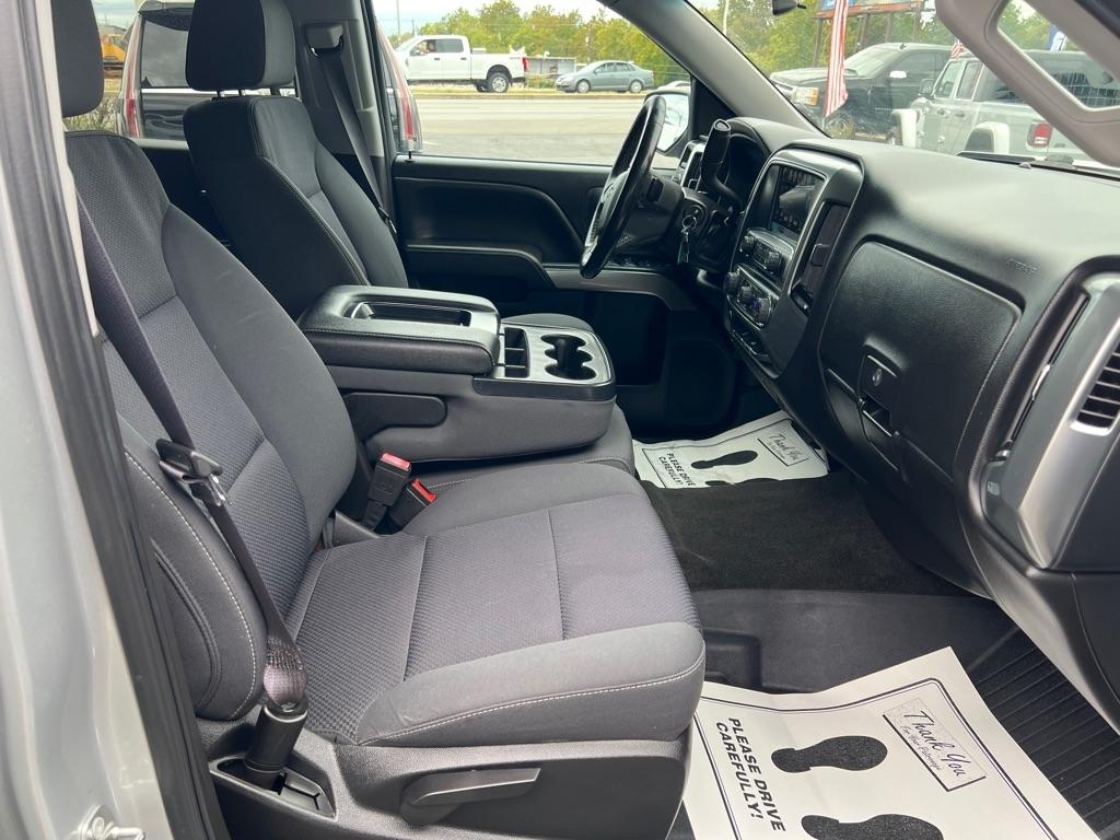 Chevrolet Silverado 1500 4WD Crew Cab 143.5" LT w/1LT 2017