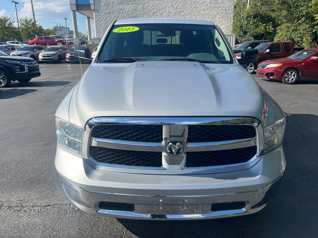 2013 Ram 1500 SLT photo 2
