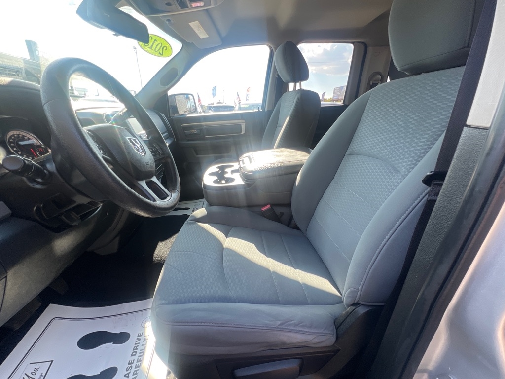 2013 Ram 1500 SLT photo 8