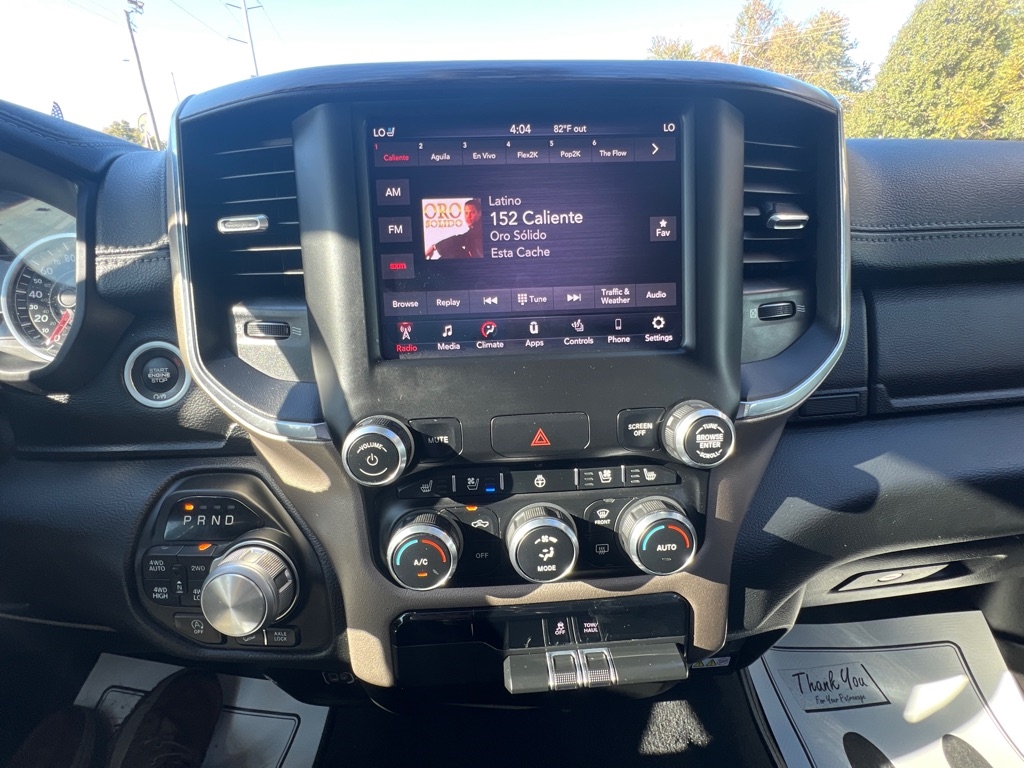 RAM 1500 Laramie 4x4 Crew Cab 5'7" Box 2019 RAM 1500 Laramie 4x4 Crew Cab 5'7" Box 2019