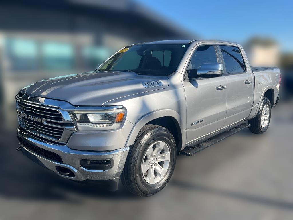 2019 RAM 1500 Laramie 4x4 Crew Cab 5'7" Box