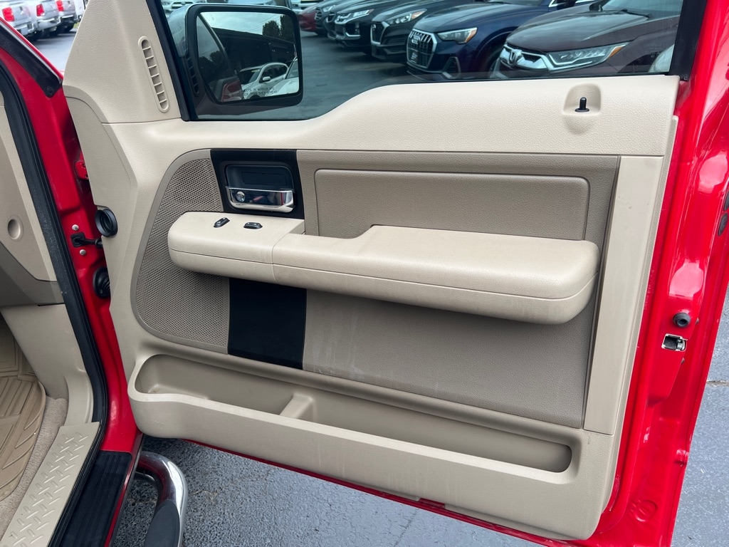 Ford F-150 Supercab 145" Lariat 4WD 2005 Ford F-150 Supercab 145" Lariat 4WD 2005