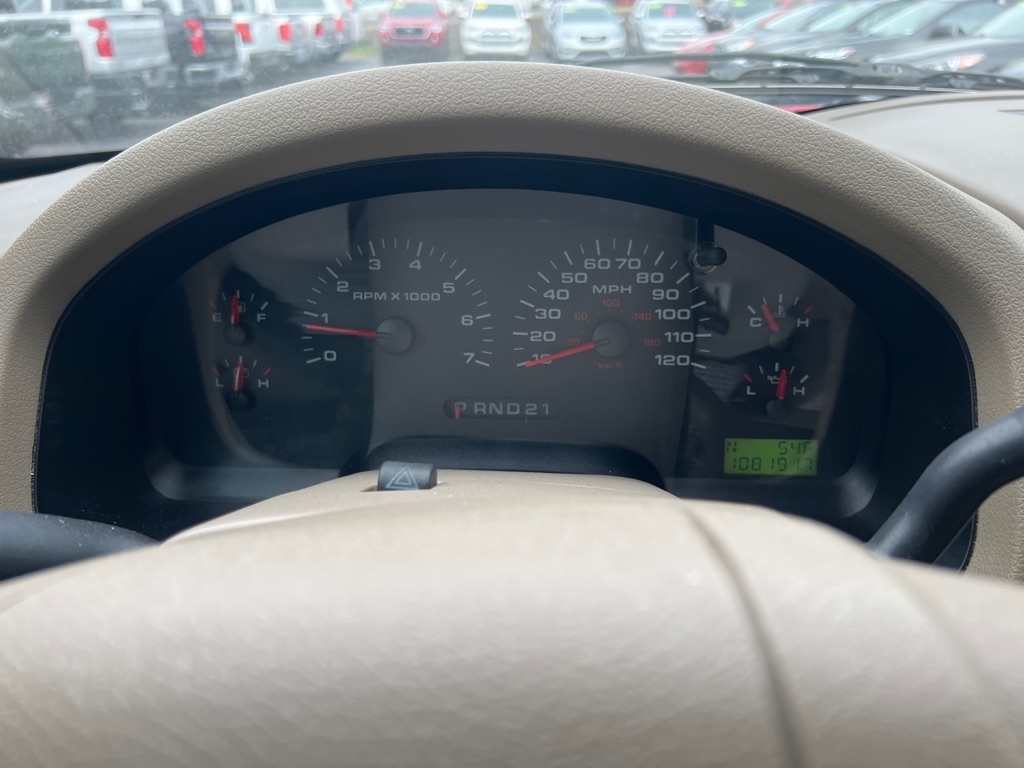 Ford F-150 Supercab 145" Lariat 4WD 2005 Ford F-150 Supercab 145" Lariat 4WD 2005