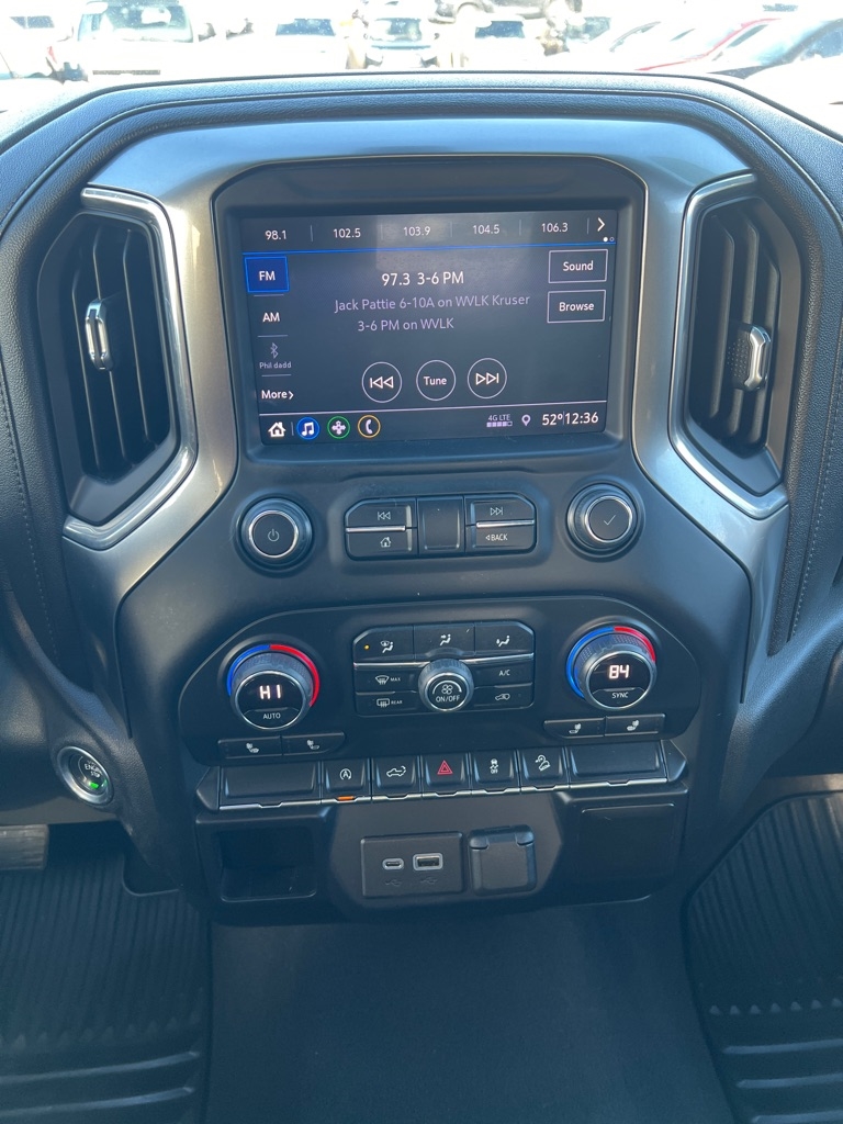 Chevrolet Silverado 1500 4WD Double Cab 147" RST 2020