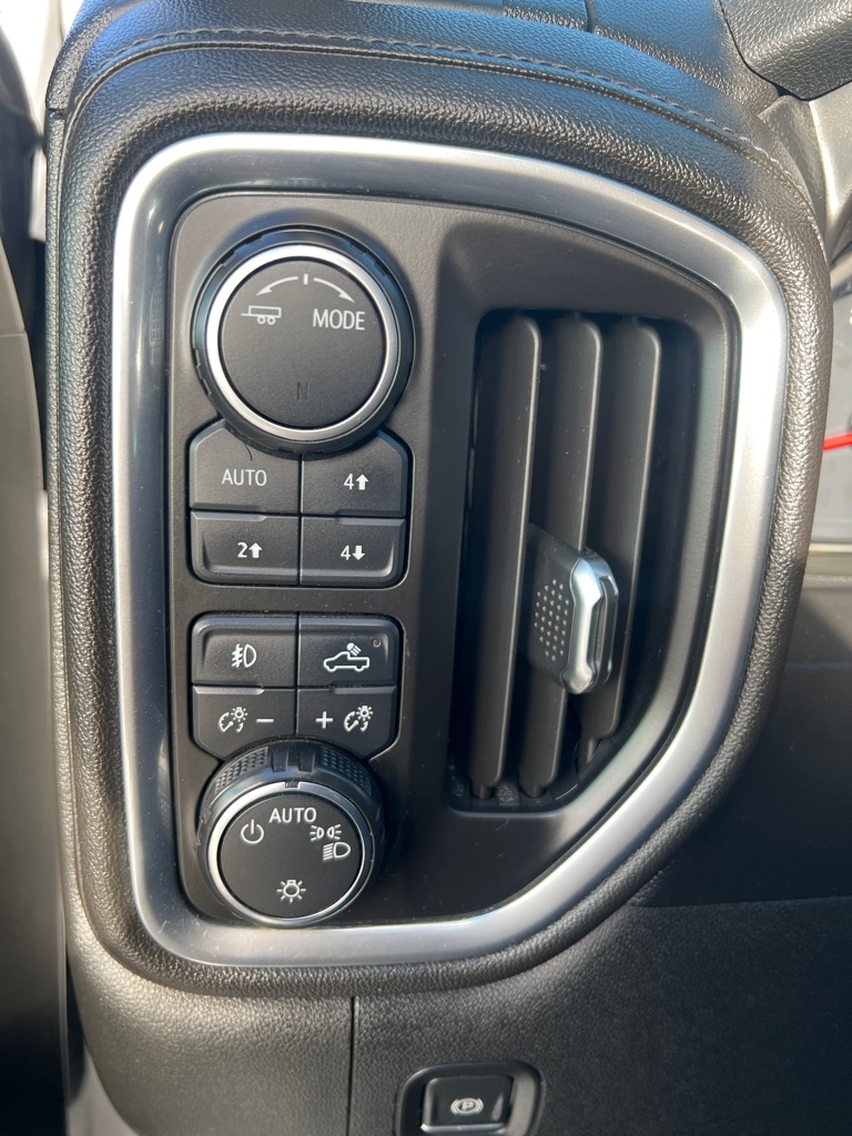 Chevrolet Silverado 1500 4WD Double Cab 147" RST 2020