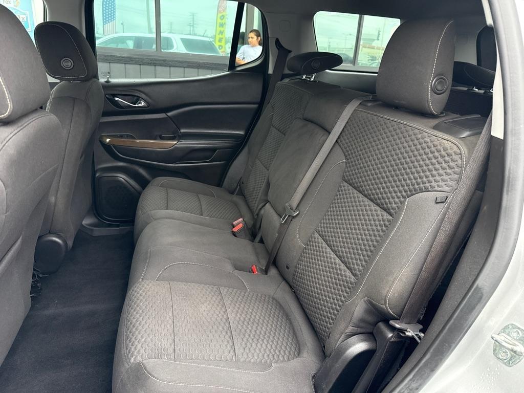 GMC Acadia AWD 4dr SLE w/SLE-1 2019