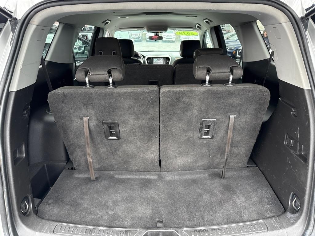 GMC Acadia AWD 4dr SLE w/SLE-1 2019