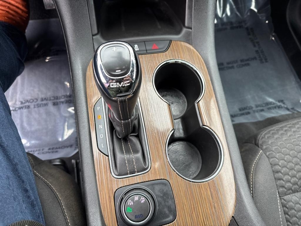 GMC Acadia AWD 4dr SLE w/SLE-1 2019