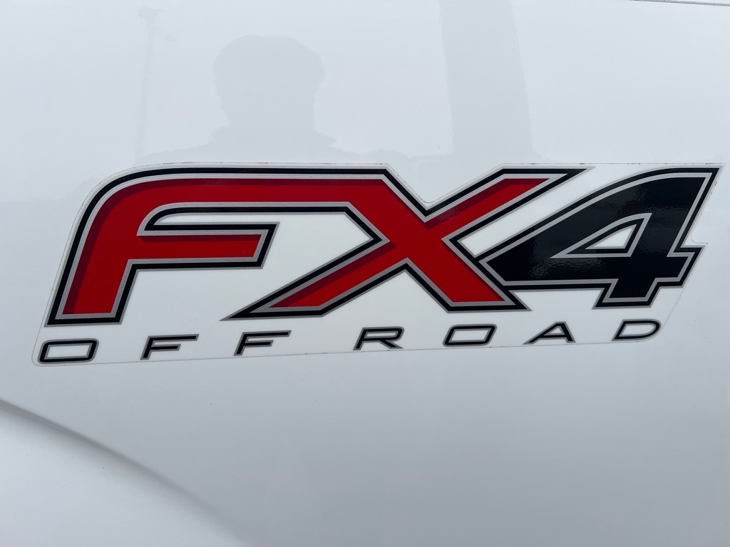 Ford F-150 4WD SuperCrew 145" Platinum 2014