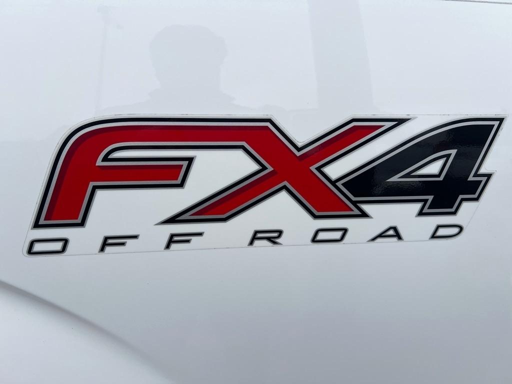 Ford F-150 4WD SuperCrew 150" FX4 2014