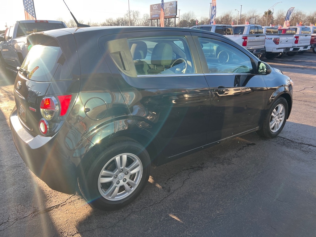 Chevrolet Sonic 5dr HB LT 2LT 2012