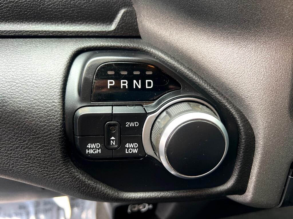 RAM 1500 Tradesman 4x4 Crew Cab 5'7" Box 2019