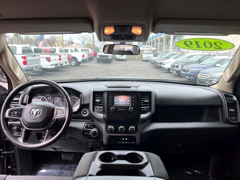 RAM 1500 Tradesman 4x4 Crew Cab 5'7" Box 2019