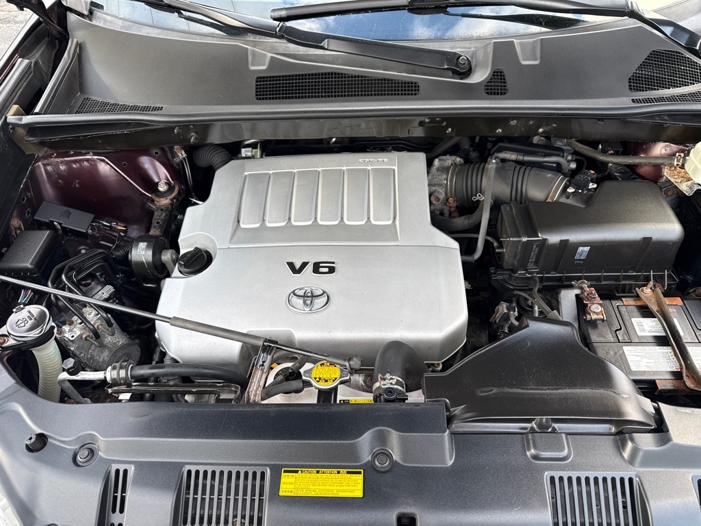 Toyota Highlander 4WD 4dr V6 Base (Natl) 2011