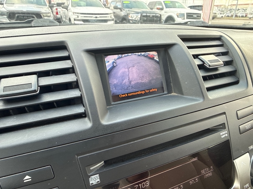 Toyota Highlander 4WD 4dr V6 Base (Natl) 2011