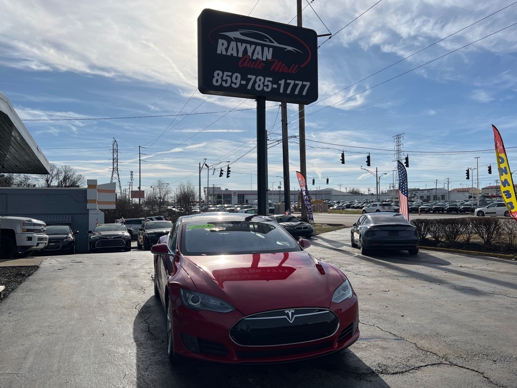 Tesla Model S 4dr Sdn 2013