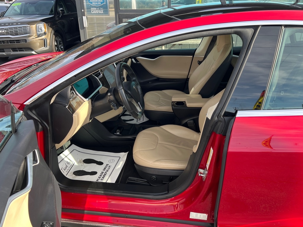 Tesla Model S 4dr Sdn 2013