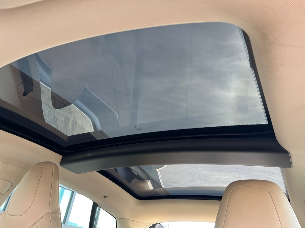 Tesla Model S 4dr Sdn 2013