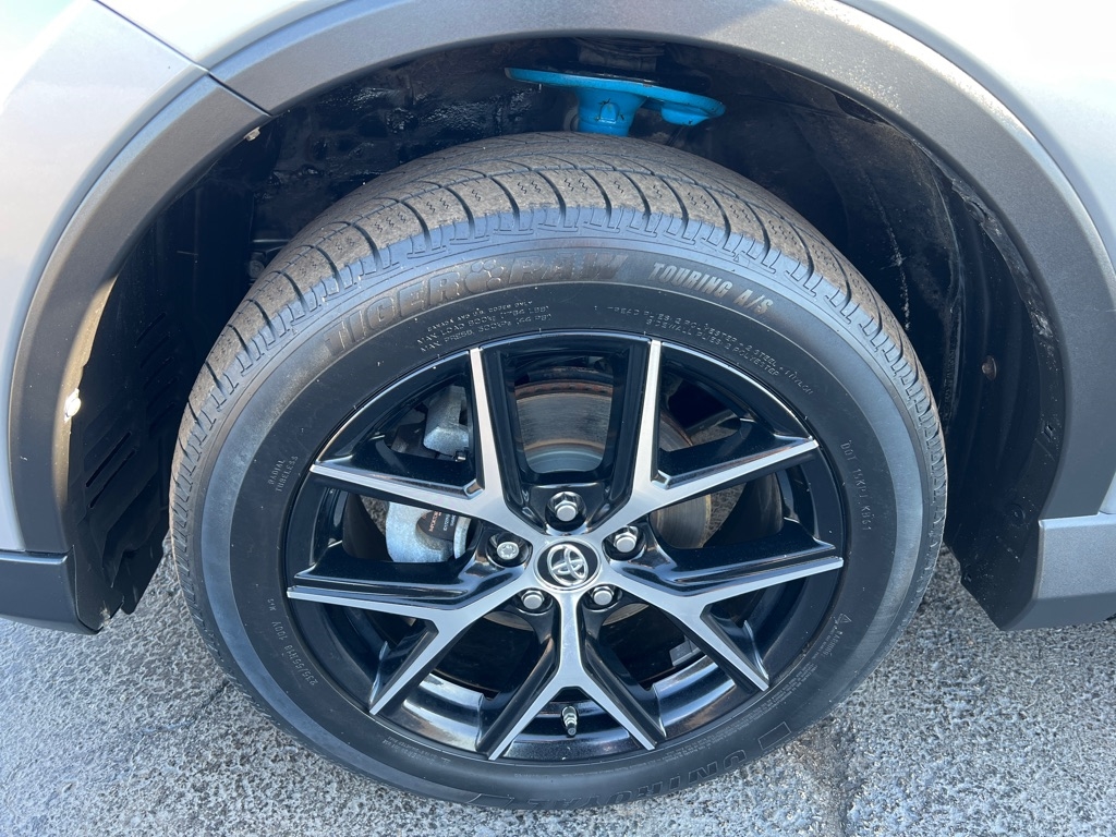 Toyota RAV4 AWD 4dr SE (Natl) 2016