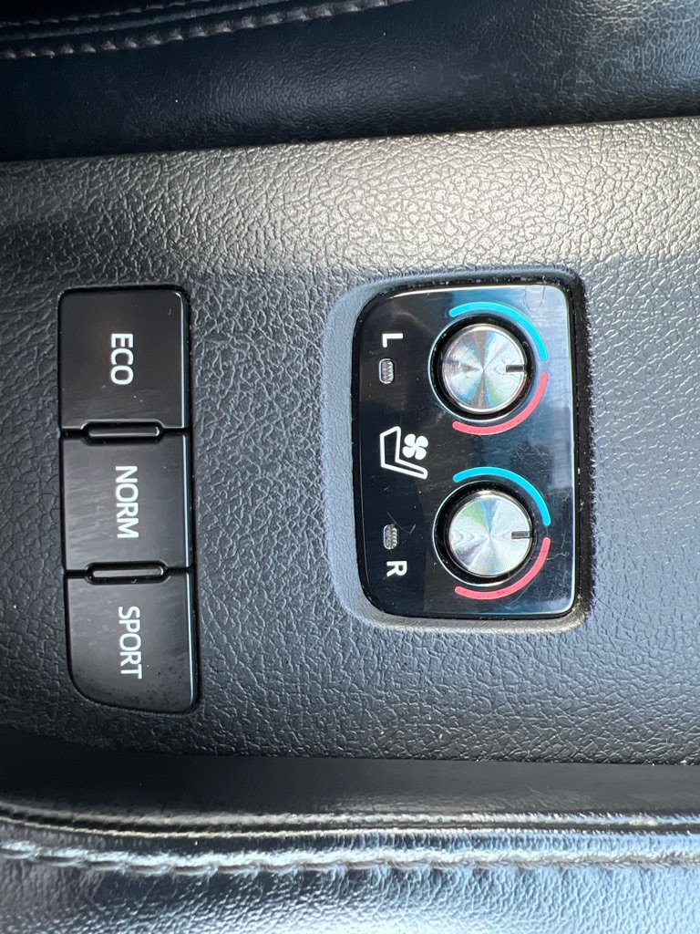 Toyota Avalon XLE Premium (Natl) 2018